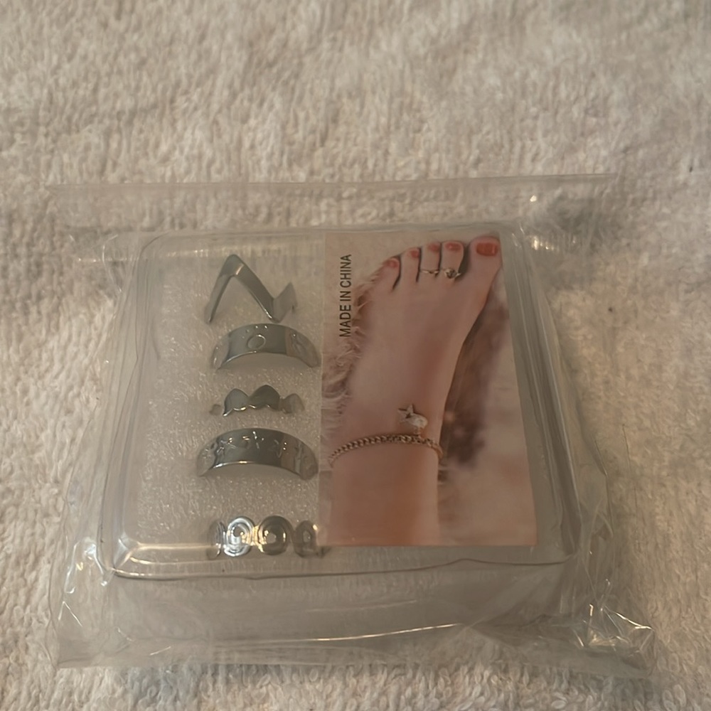 Silver Toe Rings - Picture 3 of 3